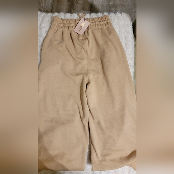 MISSGUIDED HIGHWAISTED SWEATPANT STRAIGHT THROUGH LEG TIE AT WAIST SIZE 8 - Picture 2 of 4